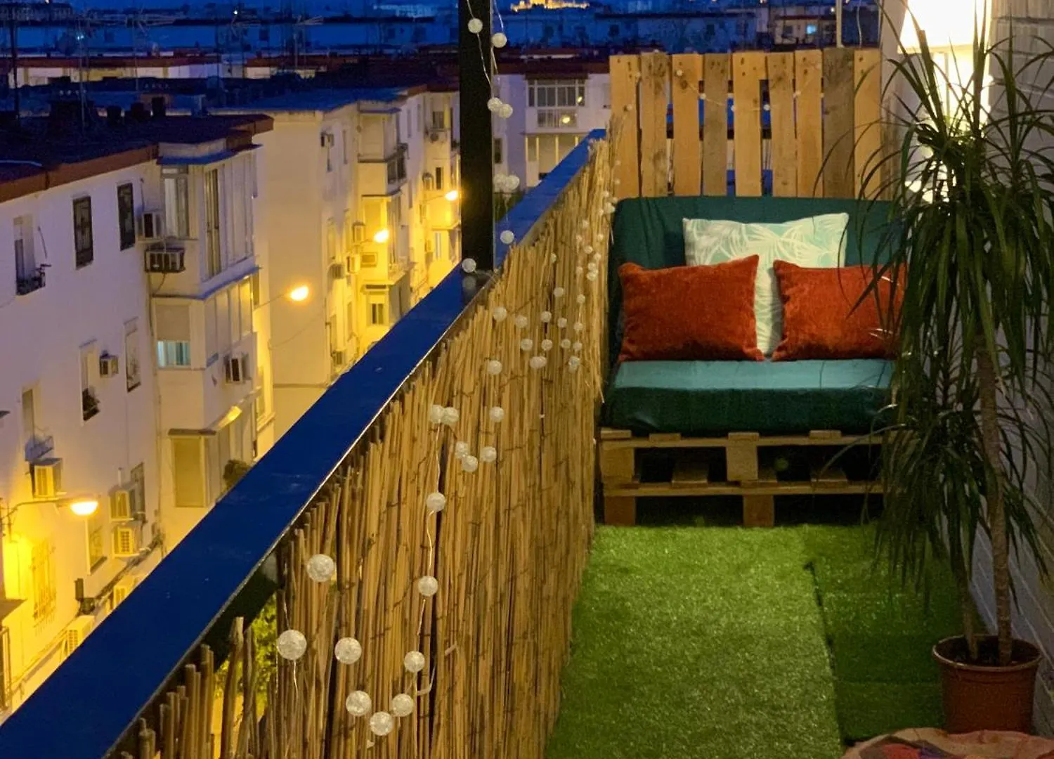 Bonito Apartamento En La Macarena Sevilla